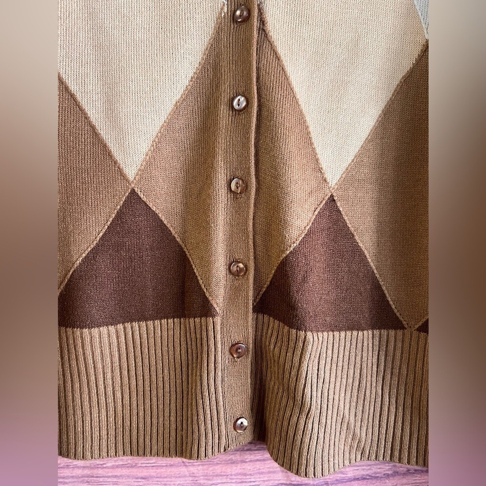 Apt 9 Womens Argyle Cardigan Sweater Brown Tan Cream Button Front Size Medium - Picture 3 of 4